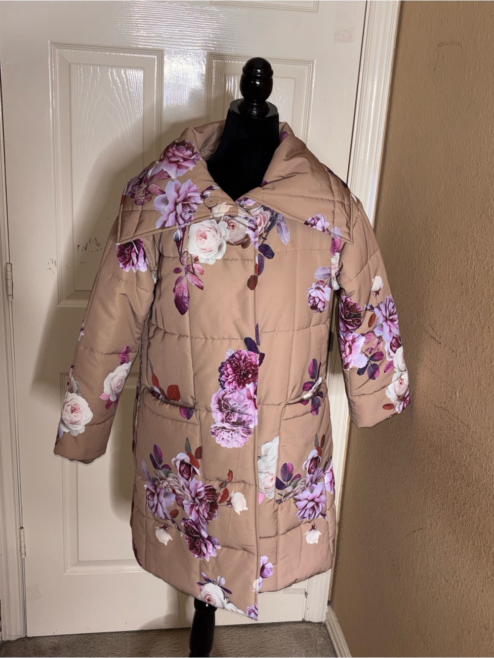 Isaac Mizrahi Live! Quilted Floral Printed Puffer Coat-Pink-XS - Picture 4 of 10